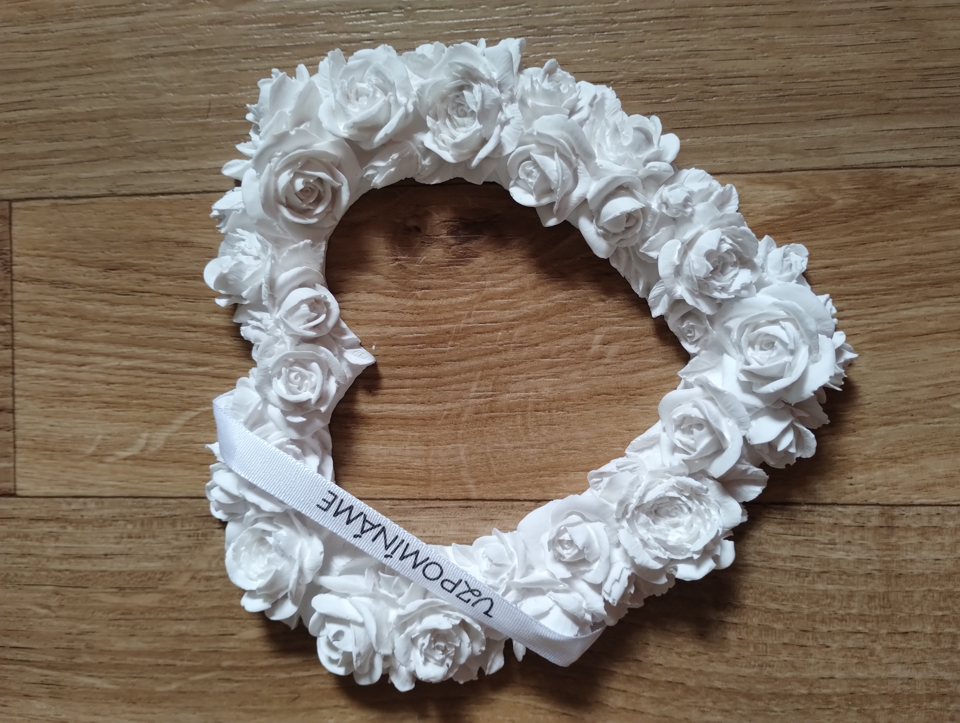 Srdce z růžiček s nápisem Vzpomínáme 15 x 15,5cm